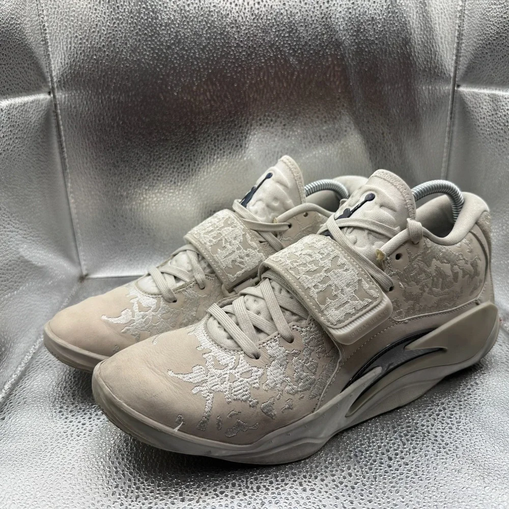 Size 9.5 Nike Jordan Zion 3 M.U.D. SE Williamson Light Bone Mens Shoe FN1714-040